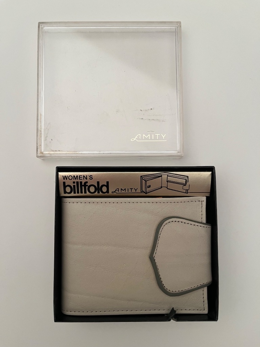 NEW Vtg Women's AMITY Ladies Billfold Leather Wallet Cream NOS Machinists Union